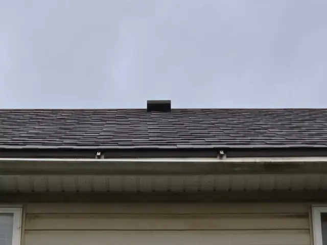 $40/Hour..Looking for on call Eaves trough installers. - Photo 3