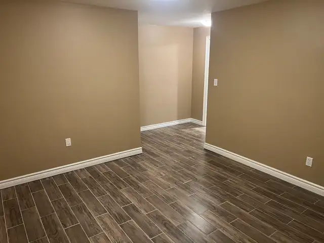 IN LAW SUITE Separate entrance 2 bedroom 1200sq/ft basement apar - Photo 8