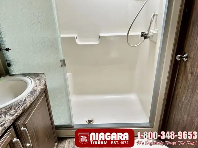 2017 KEYSTONE COUGAR 333MKS Fifth Wheel - Photo 24