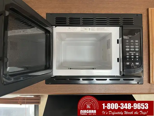 2014 KEYSTONE SPRINGDALE 299FKGL Travel Trailer - Photo 11