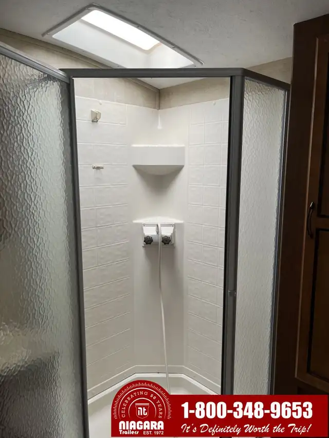 2014 KEYSTONE SPRINGDALE 299FKGL Travel Trailer - Photo 28