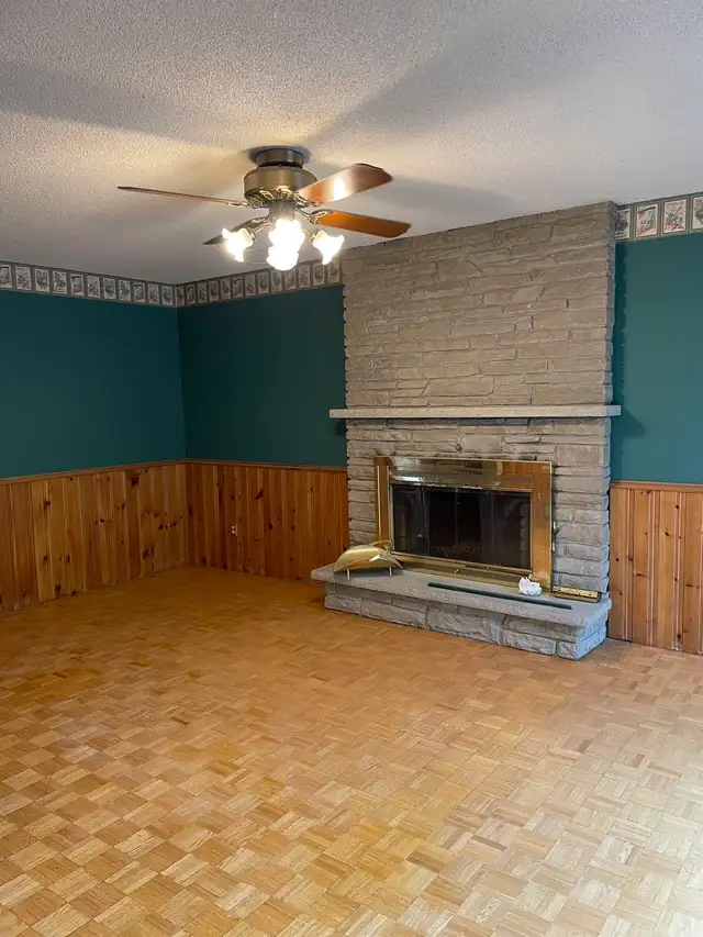 Mississauga Dixie Road/ Eglinton Ave 4 bedrooms detached house - Photo 5