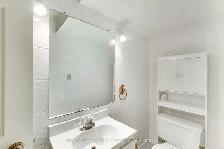 Mississauga Dixie Road/ Eglinton Ave 4 bedrooms detached house - Photo 7