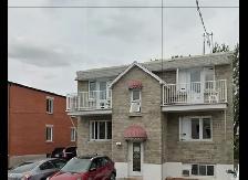 Apt 7 pieces sur 2 etage contact 5146193361