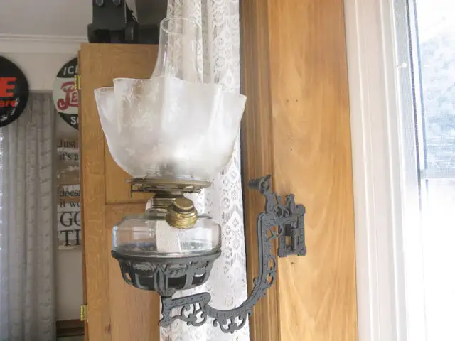 CAST IRON BRACKET OIL LAMP COMPLETE W/NEW WICK CHIMNEY & SHADE