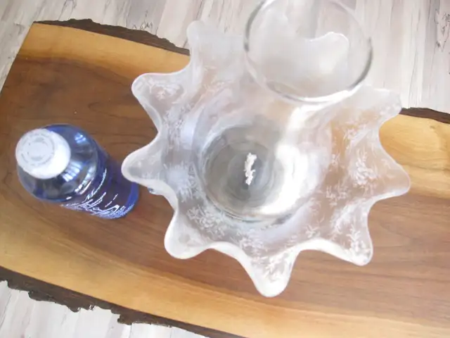 CAST IRON BRACKET OIL LAMP COMPLETE W/NEW WICK CHIMNEY & SHADE - Photo 4