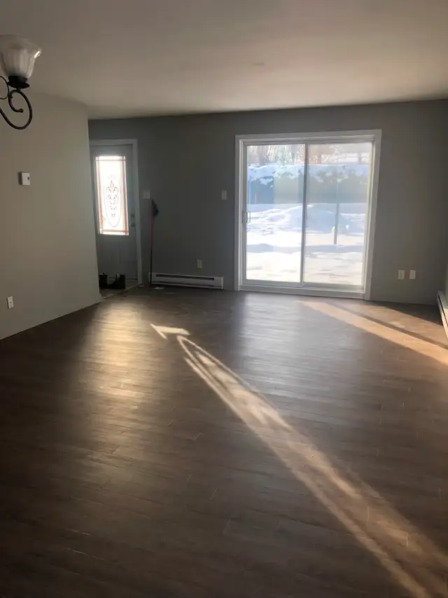 5 1/2 Style condo, Secteur Fleurimont 8 min du C.H.U.S et du C.E - Photo 4