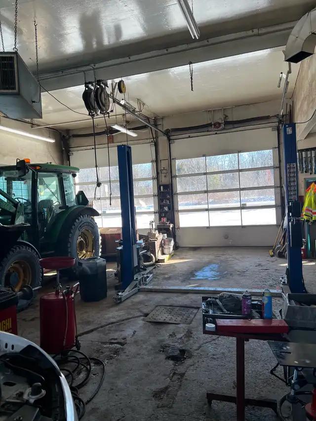 MÉCANICIEN - Photo 4