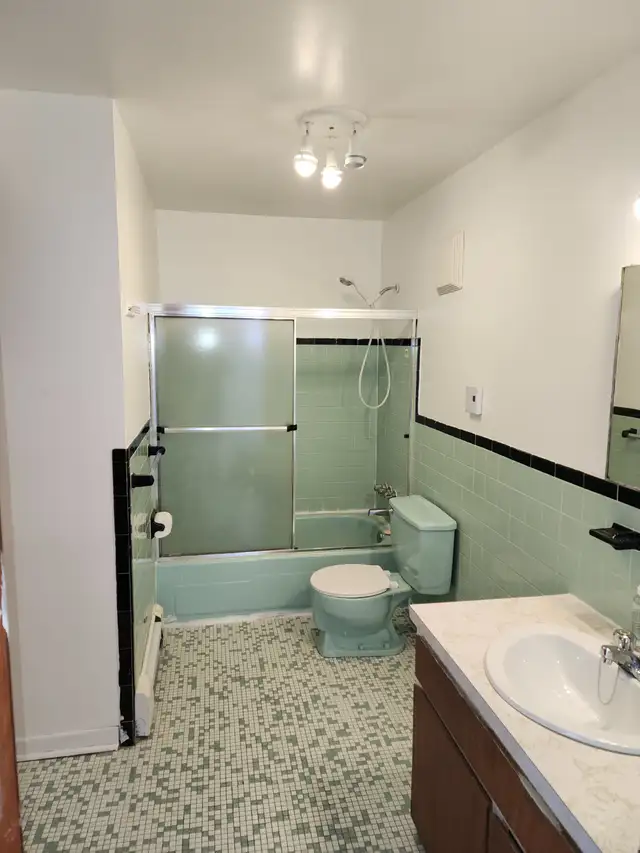 5 1/2 upper duplex in LaSalle - Photo 5