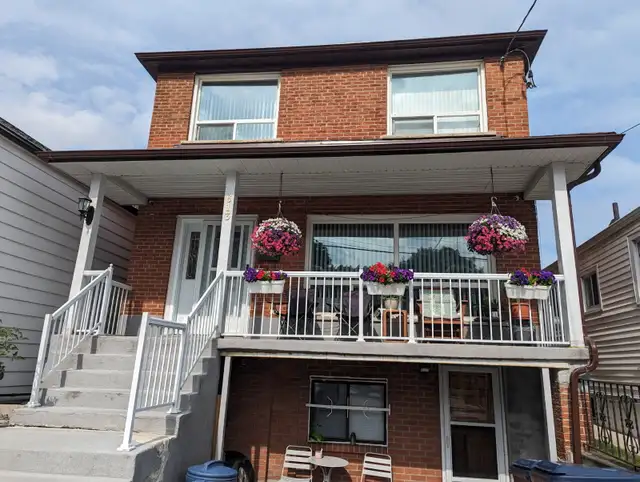 Furnished Master Room, Private Washroom, All Utilities Included - Photo 8