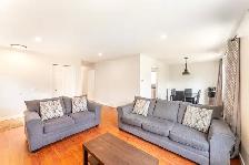 Extensively Updated 4bdrm Bungalow in Heritage Park! - Photo 3