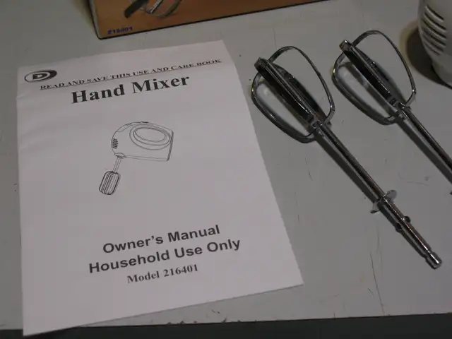Durabrand Hand Mixer, BRAND NEW - Photo 4