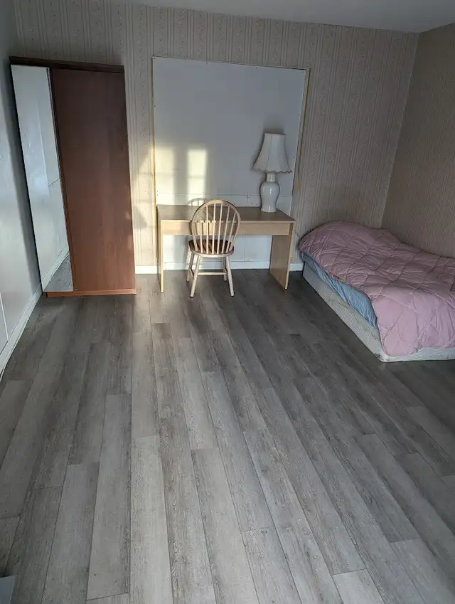 Move in today! Long or short term. Fisher/Meadowlands. ASAP - Photo 2