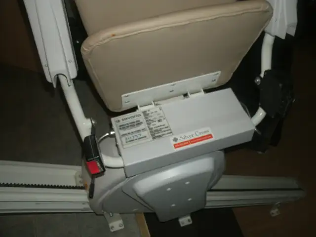 SAVARIA K2 STAIRLIFT - Photo 3