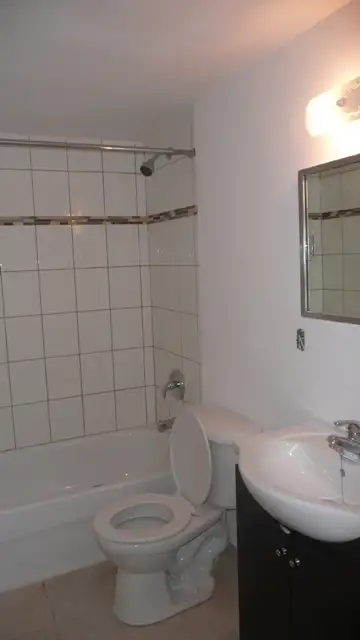 Beau 3½  CDN - près UdeM, Poly,HEC, 1er JUILLET - Photo 2