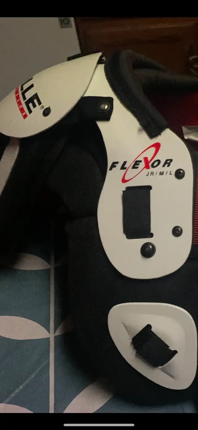 Louisville Flexor Football Shoulder Pads - Photo 4