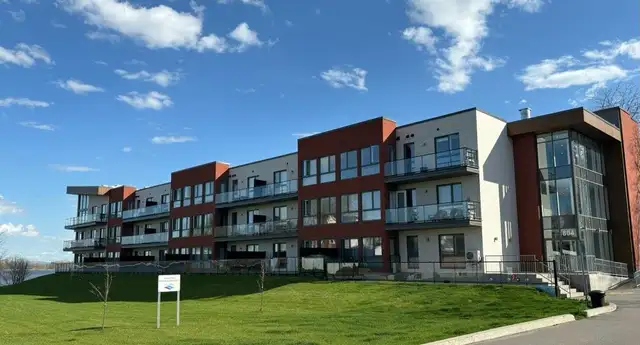 Condo 4 1/2 à louer - 1er juillet - Photo 9