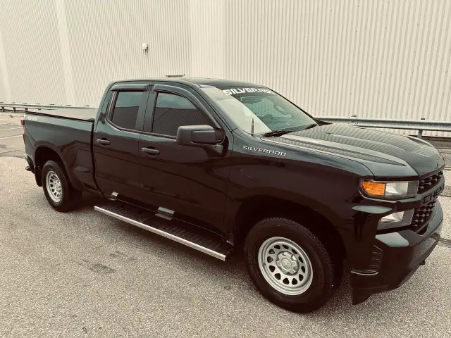 2019 Chevrolet Silverado 1500 Custom Triple Black 4WD - More Tru - Photo 11