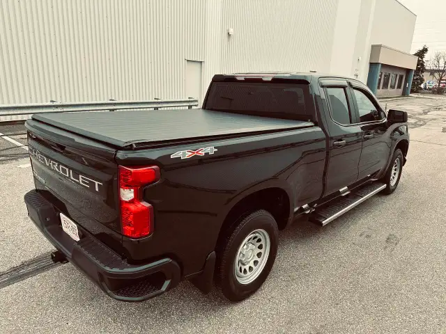 2019 Chevrolet Silverado 1500 Custom Triple Black 4WD - More Tru - Photo 12