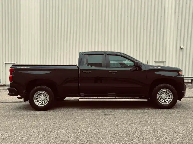 2019 Chevrolet Silverado 1500 Custom Triple Black 4WD - More Tru - Photo 13