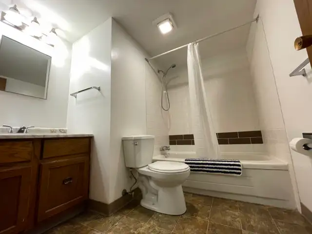 2-Bedroom Apartment Suite in St Vital Available June 1st - Photo 3