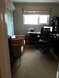 River Heights Bungalow for Rent - Photo 13