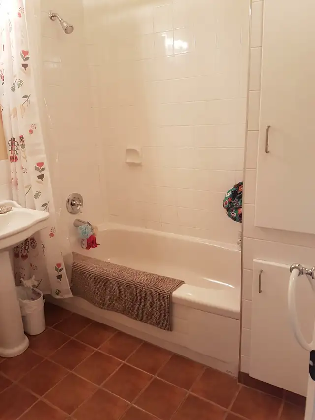 River Heights Bungalow for Rent - Photo 18