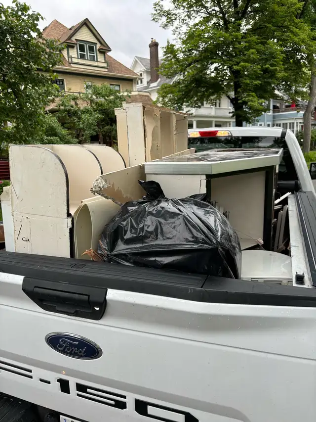 Junk Removal Service 431.334.7227 - Photo 4