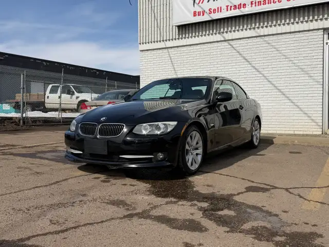 2012 BMW 3 Series| Convertible | Straight 6 | Low Mileage|