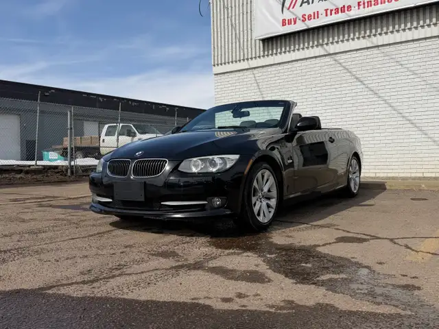 2012 BMW 3 Series| Convertible | Straight 6 | Low Mileage| - Photo 9