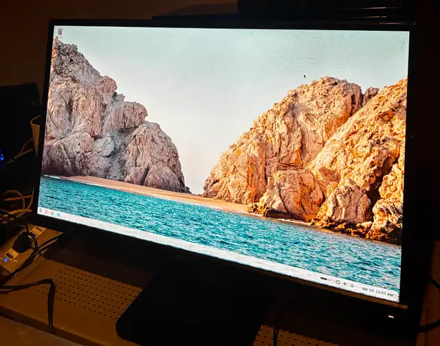 CUSTOM BUILT Desktop for MUSIC Production! - Photo 6