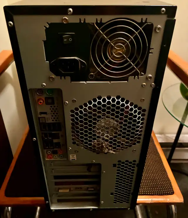 CUSTOM BUILT Desktop for MUSIC Production! - Photo 9