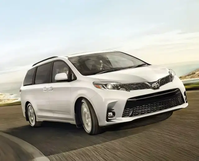 Rideshare service Toronto and Montreal