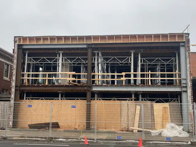 HIRING Construction Labourer – Hamilton, ON.