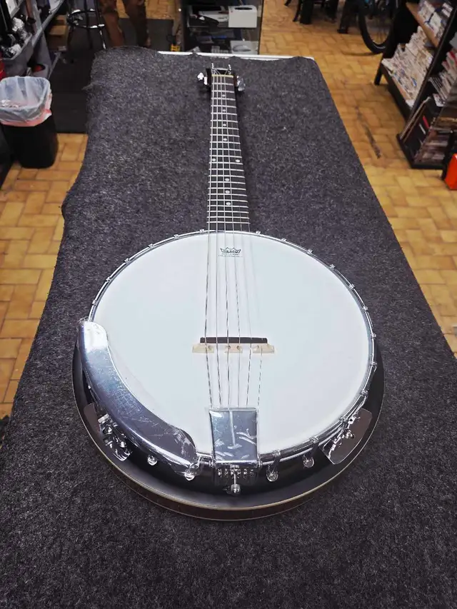 Banjo 6 cordes neuve