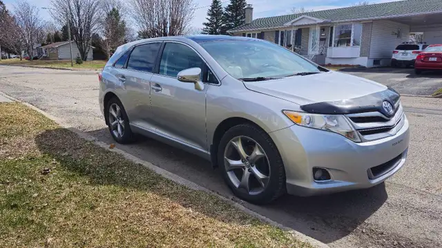 Toyota Venza 2016