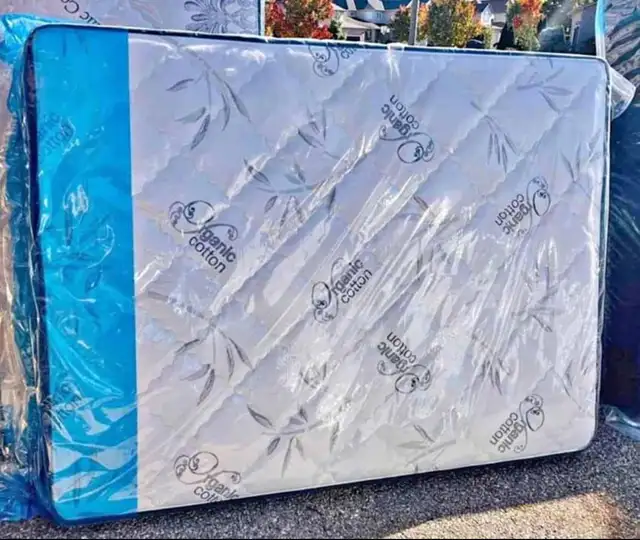 Mattress & bedframe - Photo 4