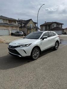 $41,000 - 2022 Toyota Venza Limited Hybrid AWD | Fully Loaded |