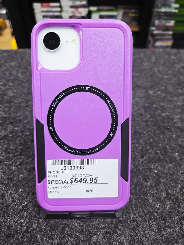 Apple iPhone 16E - Photo 4