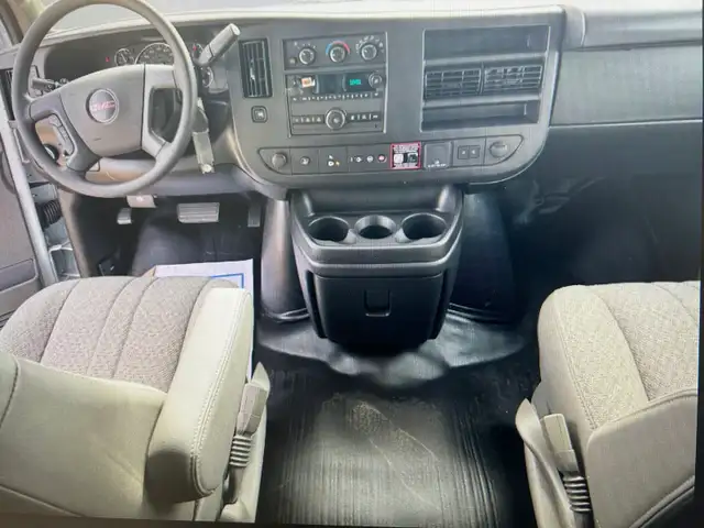 NEW Savana 3500 Cargo Van 15k off ! - Photo 2