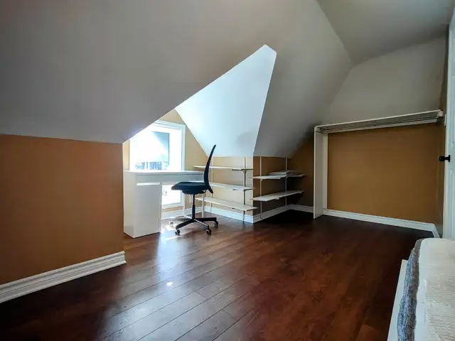 Unique Rental Opportunity at Edge of uOttawa SANDY HILL