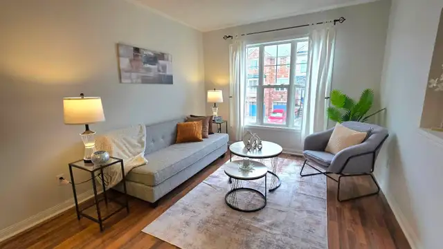 3BR Townhome - Ready to Move In & Travel? - Photo 3