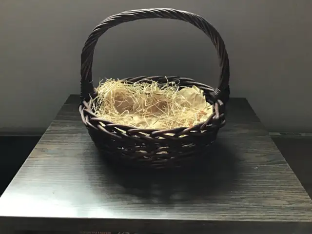 WICKER BASKET WITH HANDLE - Photo 2