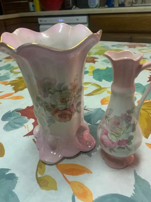 Antique floral vase set. 10". And 6 ". - Photo 4