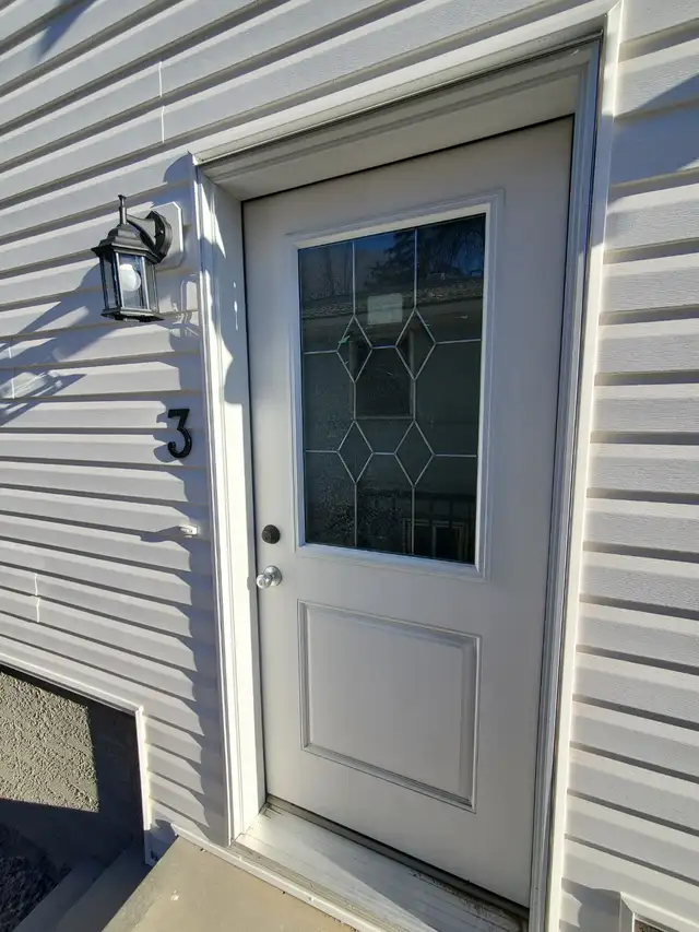 2 bedroom - newer unit for May 1st - Photo 2