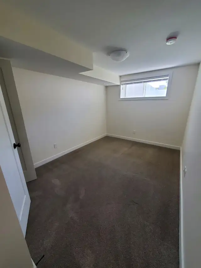 2 bedroom - newer unit for May 1st - Photo 7