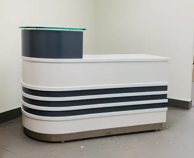 High Gloss Reception Desks