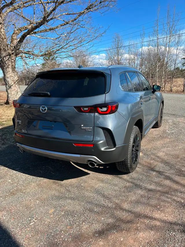 2025 Mazda CX50 Turbo Meridian Edition ONLY 12000 KLMS - Photo 6