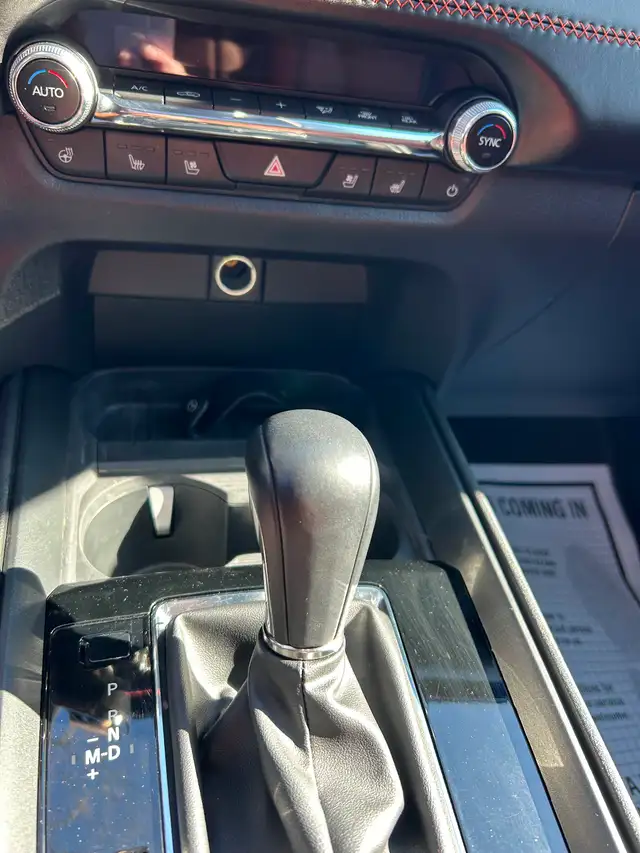 2025 Mazda CX50 Turbo Meridian Edition ONLY 12000 KLMS - Photo 15