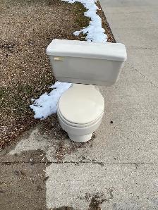 Free Toilet
